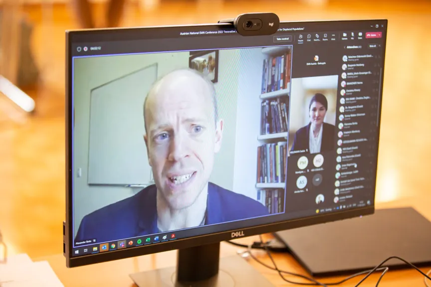 Screenshot einer Online Besprechung