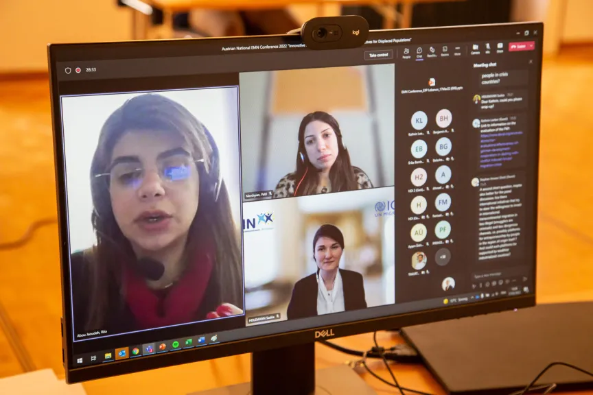 Screenshot einer Online Besprechung